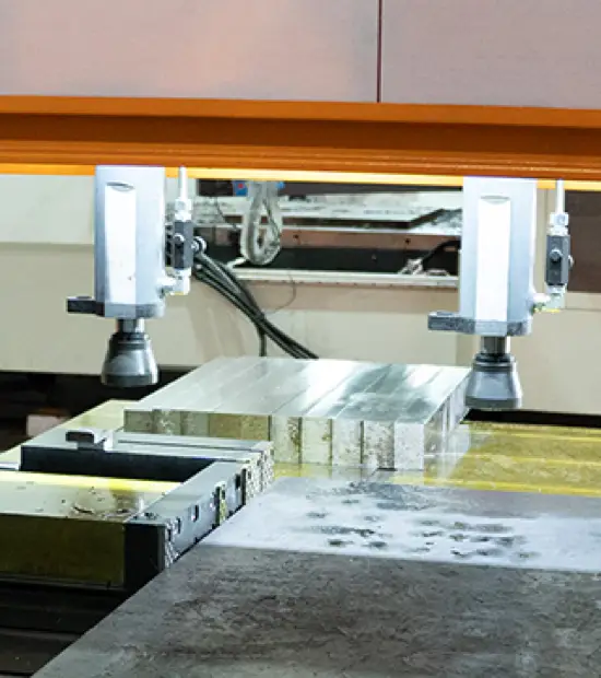 Flat Plate Circular Saw Machine