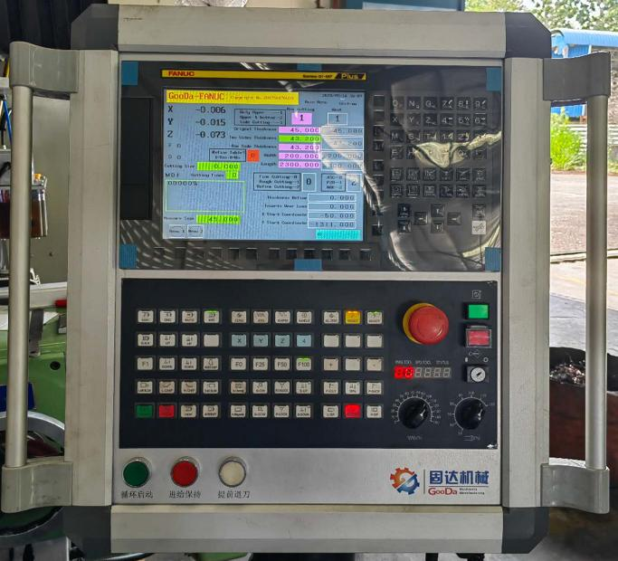 How to Understand CNC Machine Controllers | FANUC vs Siemens vs Mitsubishi for Mold Making Applications