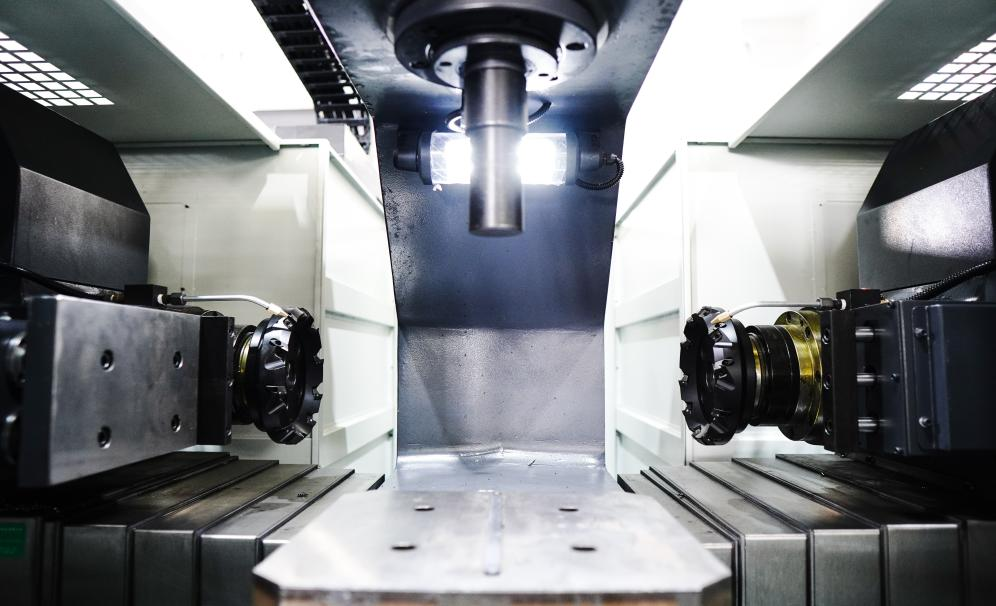 How Double-Sided Milling Improves Steel Machining Accuracy and Production Efficiency
