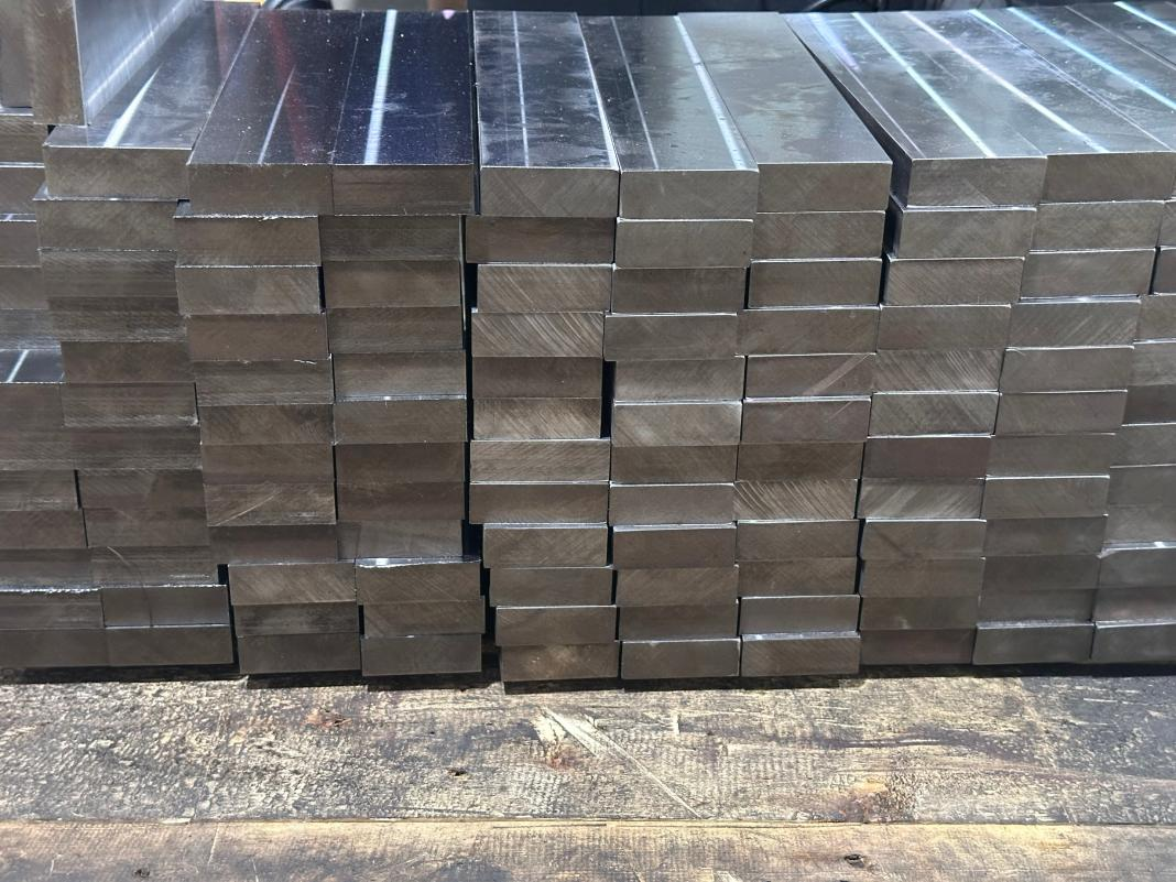 Why Is S136 Steel the Preferred Choice for High Gloss Molds?