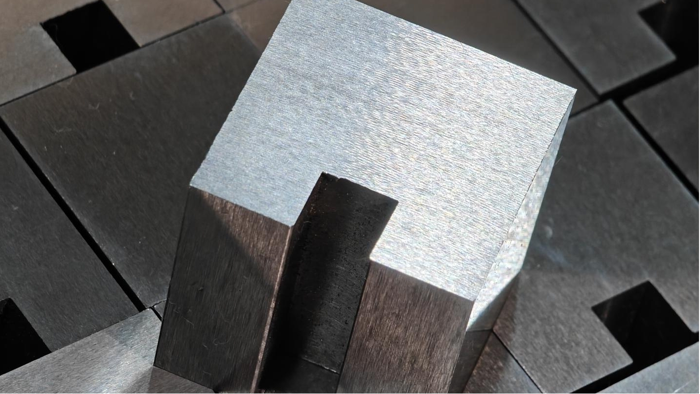 P20 Steel or 1.2738 | Mold Size, Toughness, Polishability