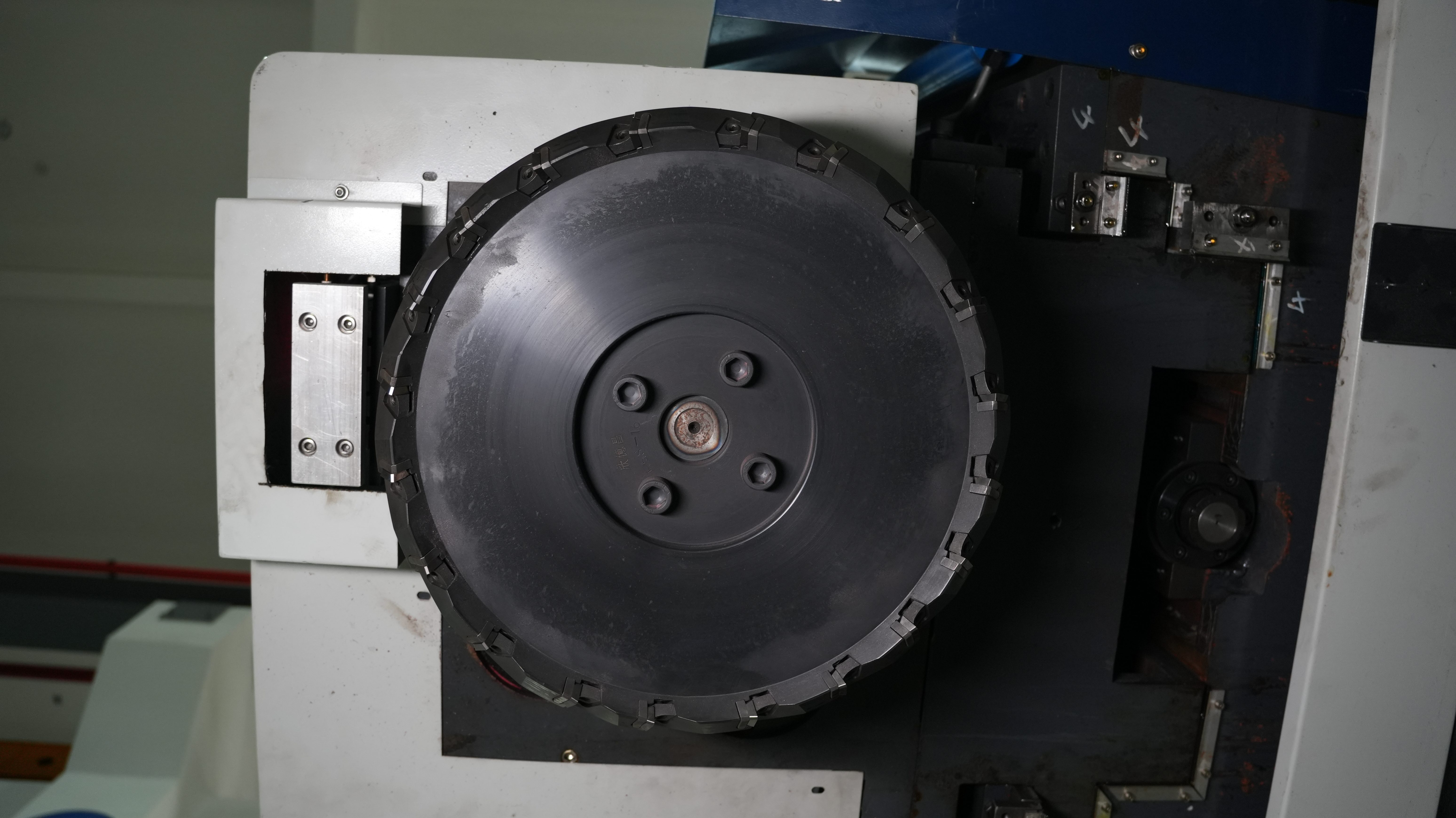 What Is Surface Grinding in Mold Steel Processing | Flatness, Surface Finish, Final Sizing