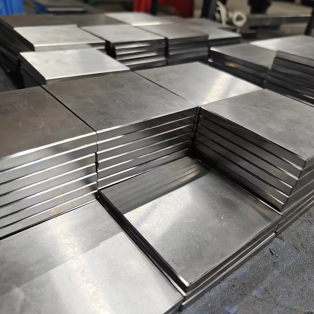 Round Steel Bar: Practical Guide for Industrial Applications & Machining