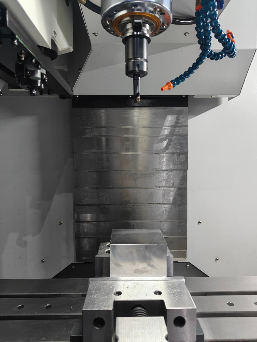 Mold steel manufacturing process illustration